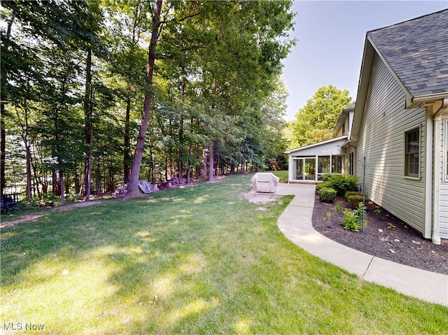35005 Lisle Ct, Willoughby, OH 44094 - view of grassy yard