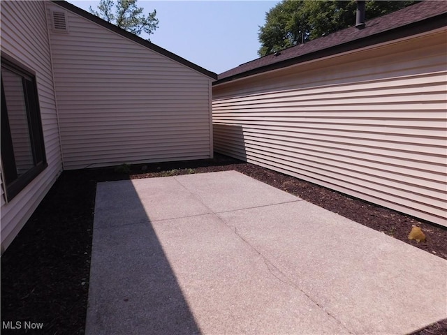 32885 Mills Rd, North Ridgeville, OH 44039 - photo 36