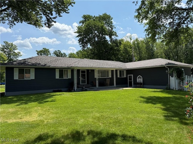 3726 Silvieus St, Ashtabula, OH 44004 - view of front of property featuring a front yard