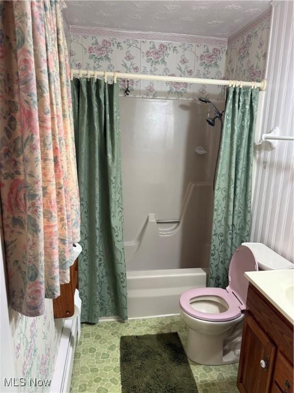 3726 Silvieus St, Ashtabula, OH 44004 - bathroom with vanity and shower / tub combo