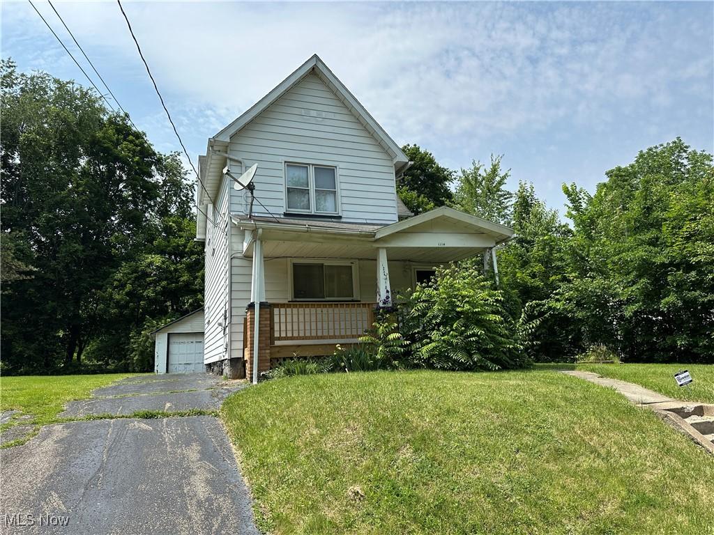 1114 Campbell St, Youngstown, OH 44502 - photo 1