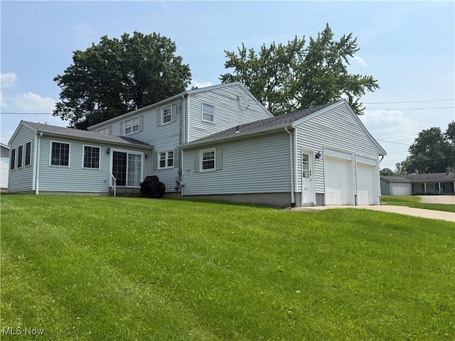 3022 Heatherbrae Dr, Poland, OH 44514 - rear view of property with a yard