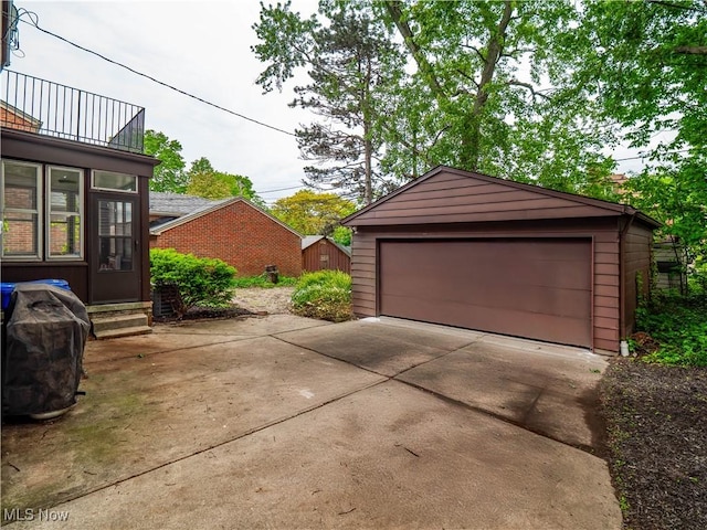 3845 Hillbrook Rd, University Heights, OH 44118 - view of detached garage