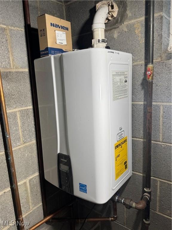 9999 Kirtland Chardon Rd, Chardon, OH 44024 - utilities featuring water heater