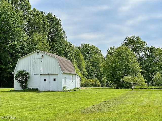 1803 Stillwagon Rd, Warren, OH 44484 - view of barn featuring a lawn