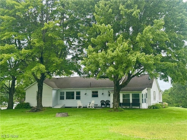 1803 Stillwagon Rd, Warren, OH 44484 - back of property featuring a lawn