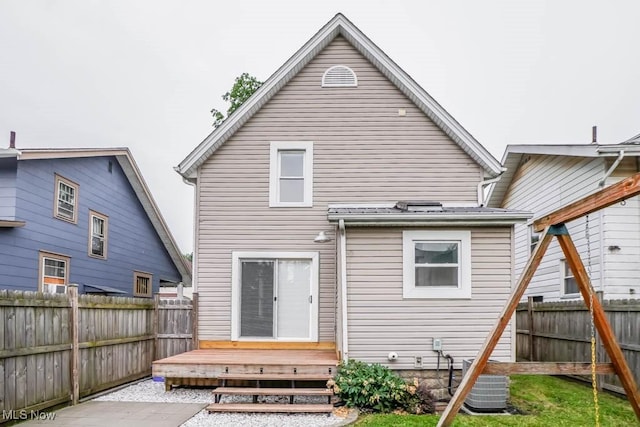 1004 Clarendon Ave SW, Canton, OH 44710 - rear view of house with a fenced backyard