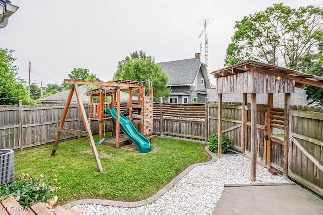 1004 Clarendon Ave SW, Canton, OH 44710 - view of jungle gym with a fenced backyard