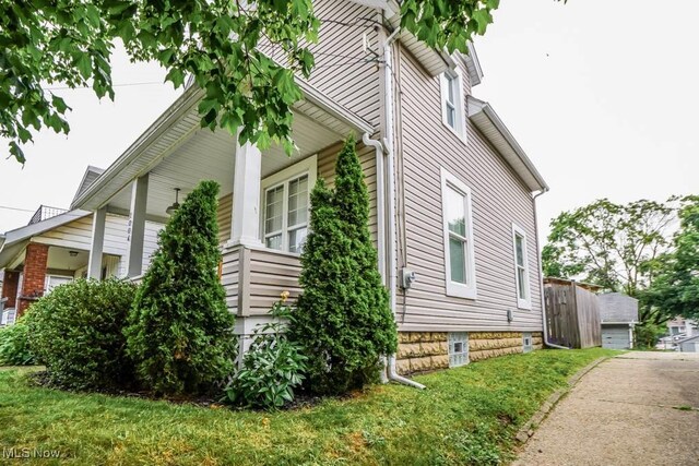 1004 Clarendon Ave SW, Canton, OH 44710 - view of side of property