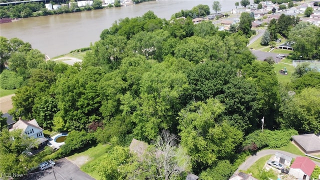 305 Adolphus St, Chester, WV 26034 - aerial view of residential area featuring a large body of water
