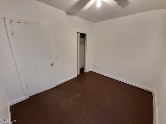 1825 Lakeview Rd, East Cleveland, OH 44112 - unfurnished bedroom featuring a closet and ceiling fan