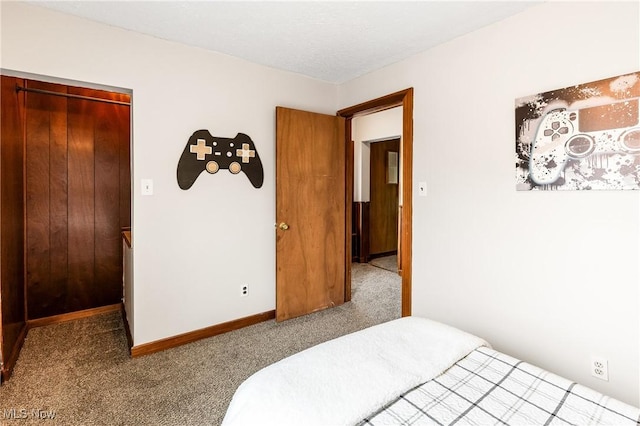 125 N Arlington Ave, Niles, OH 44446 - carpeted bedroom with baseboards