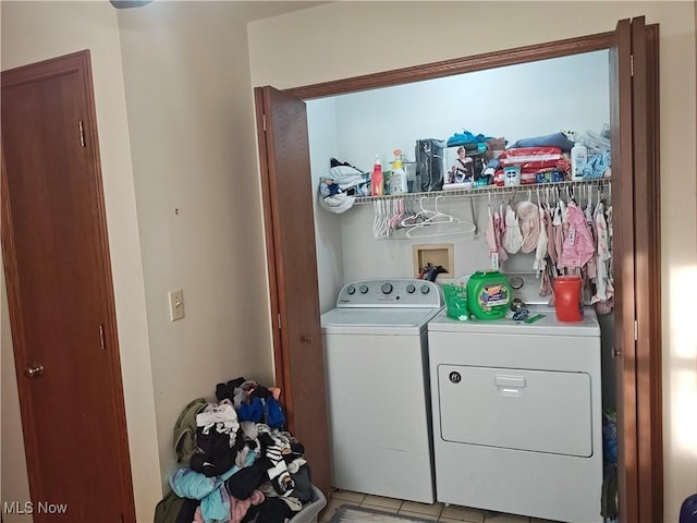 3211 Latimer Ave, Ashtabula, OH 44004 - washroom with washing machine and dryer