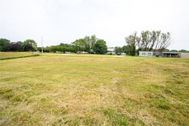 4896 High Hill Rd, Cambridge, OH 43725 - view of green lawn