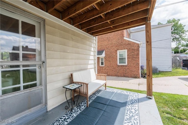 4410 Silsby Rd, University Heights, OH 44118 - view of patio
