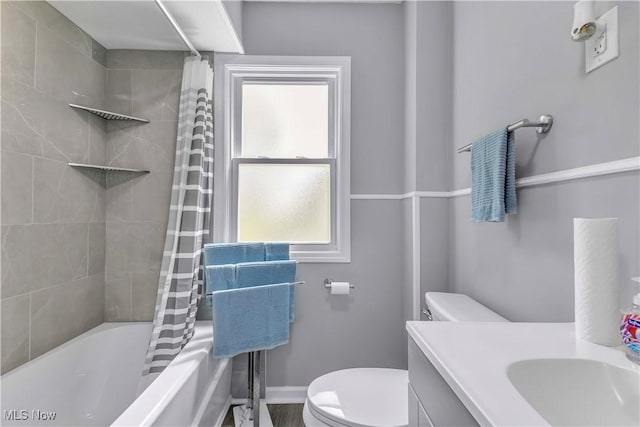 1530 Franklin Ave, Kent, OH 44240 - bathroom with shower / bathtub combination with curtain and vanity
