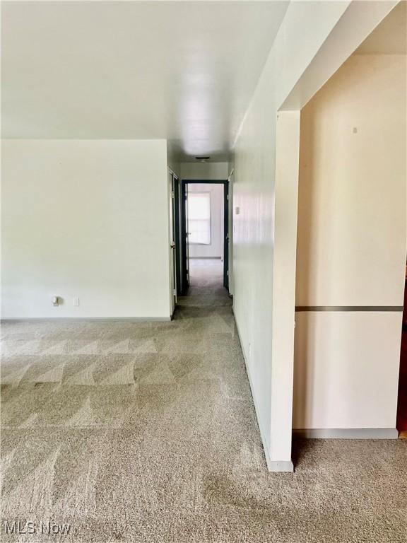 13 Charleston Sq, Euclid, OH 44143 - corridor featuring carpet flooring