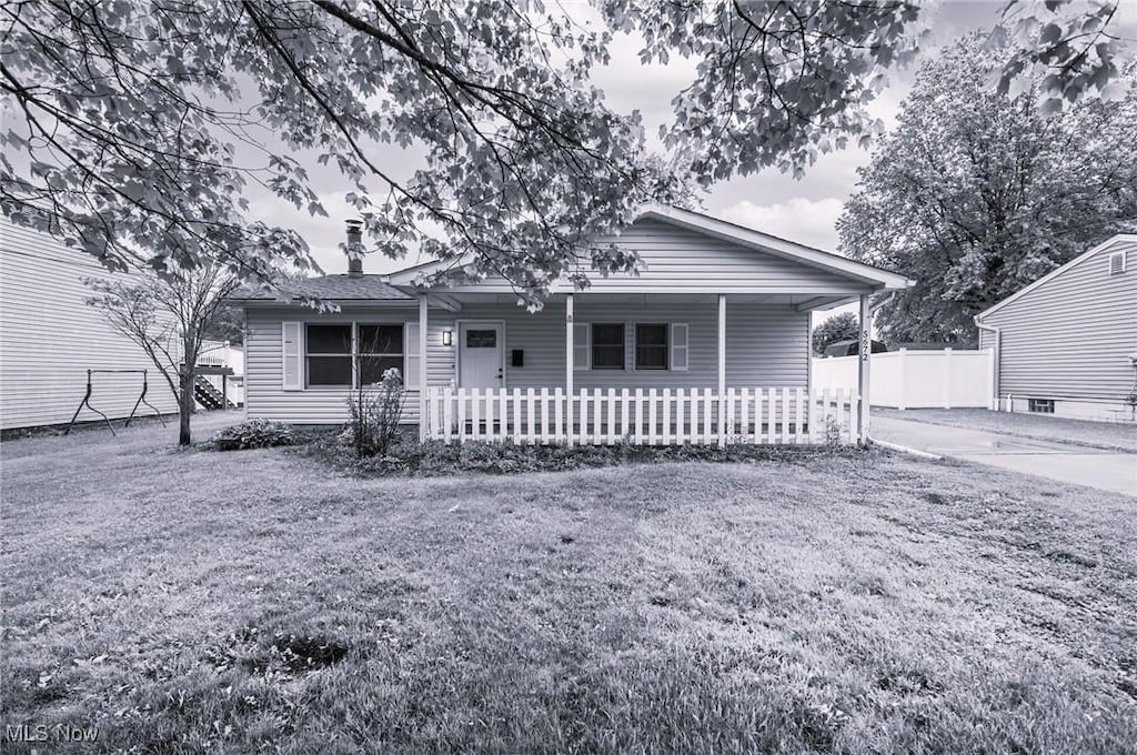 5672 Stanford Ave, Youngstown, OH 44515 - photo 1
