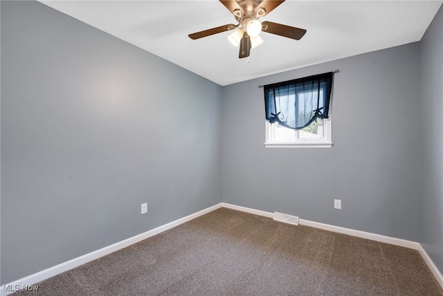 233 E 305th St, Willowick, OH 44095 - unfurnished room with dark colored carpet and a ceiling fan