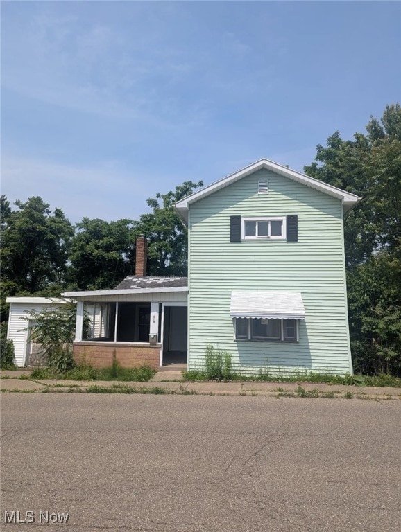 217 Deersville Ave, Uhrichsville, OH 44683 - photo 1