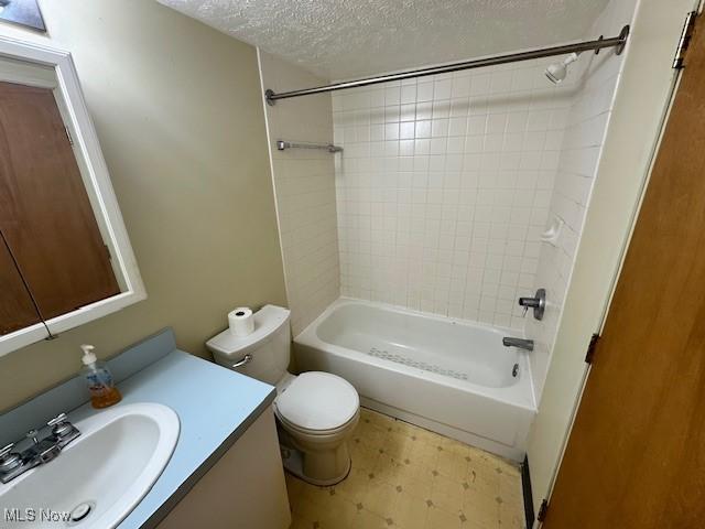 408 W Saint Clair Ave Unit 318, Cleveland, OH 44113 - photo 4