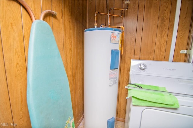 104 W Blvd, Mingo Junction, OH 43938 - laundry view of washer / clothes dryer and water heater
