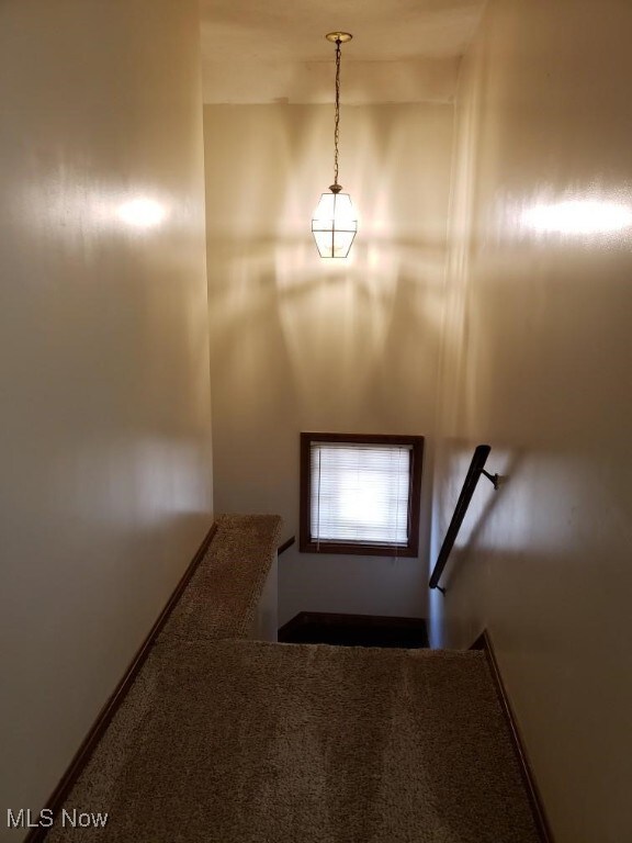 812 W W, Elyria, OH 44035 - view of stairway