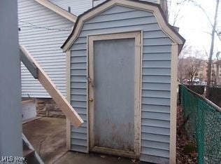 812 W W, Elyria, OH 44035 - view of shed