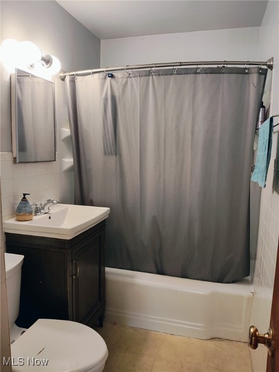 7438 Westview Dr, Youngstown, OH 44512 - full bathroom with shower / bath combo and vanity