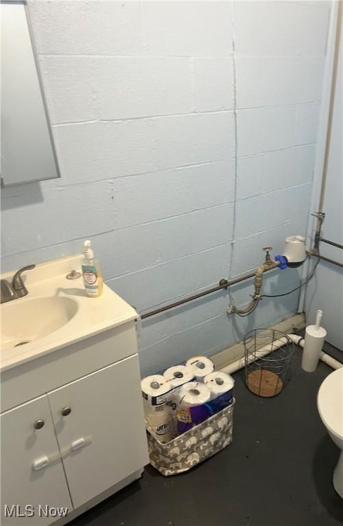 7438 Westview Dr, Youngstown, OH 44512 - bathroom featuring vanity and toilet