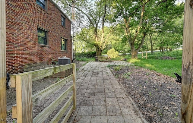 2335 Southway St SW, Massillon, OH 44646 - view of yard featuring a patio