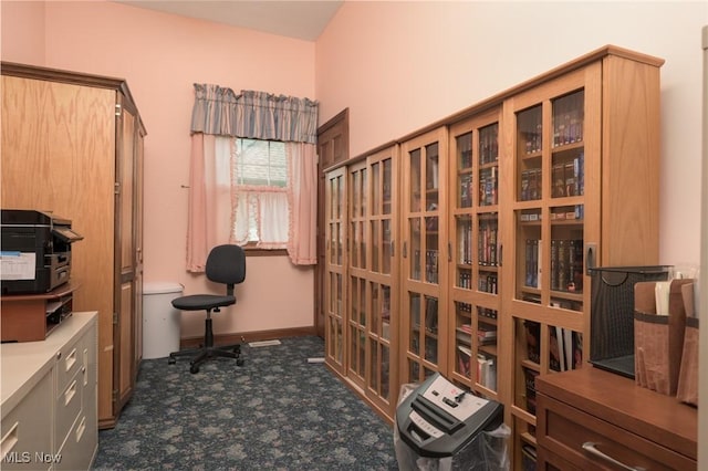 1015 Cambridge Ct NE, Warren, OH 44484 - office area featuring dark carpet and baseboards