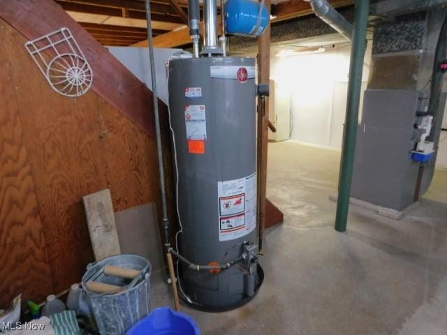 4139 W 144th St, Cleveland, OH 44135 - utilities featuring water heater and heating unit