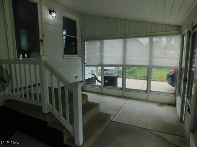 4139 W 144th St, Cleveland, OH 44135 - stairway featuring vaulted ceiling