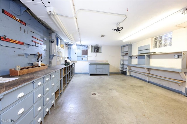3901 Beaumont Dr, Weirton, WV 26062 - view of garage