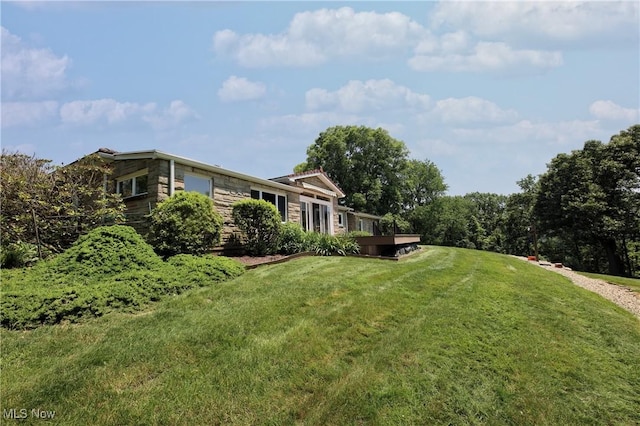 3901 Beaumont Dr, Weirton, WV 26062 - view of grassy yard