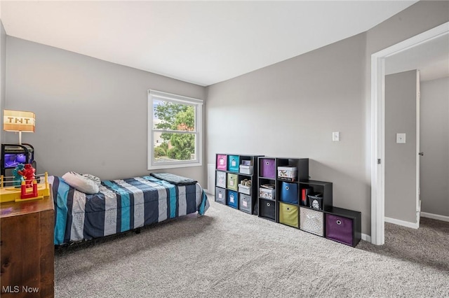 2400 Arlington Dr, Lyndhurst, OH 44124 - carpeted bedroom featuring baseboards