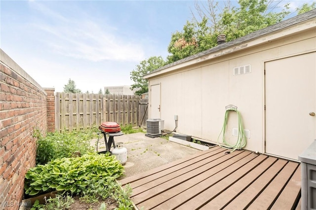 2400 Arlington Dr, Lyndhurst, OH 44124 - wooden deck with a patio