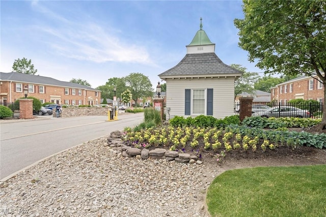 2400 Arlington Dr, Lyndhurst, OH 44124 - view of property's community featuring a residential view