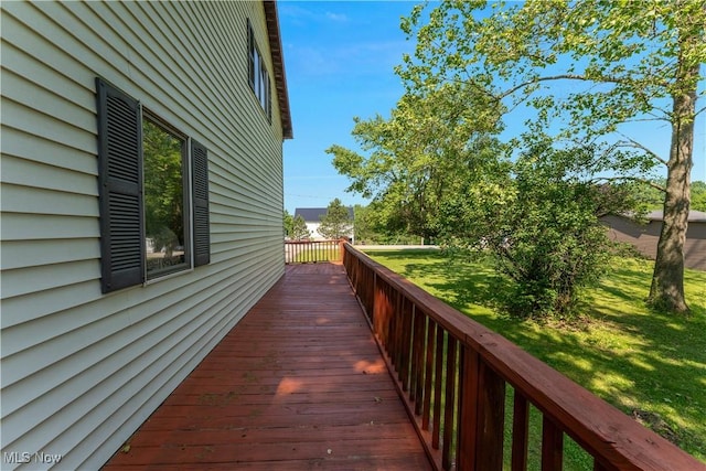 3378 State Route 164, Leetonia, OH 44431 - deck with a lawn