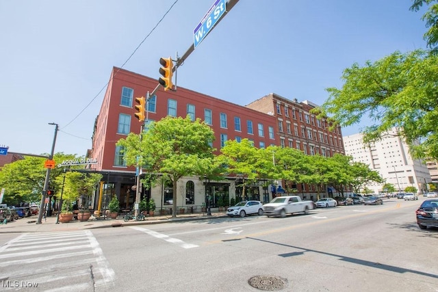 408 W Saint Clair Ave Unit 213, Cleveland, OH 44113 - photo 2