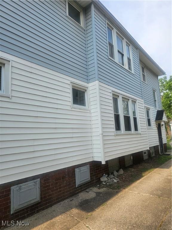 4133 E 139th St, Cleveland, OH 44105 - photo 3