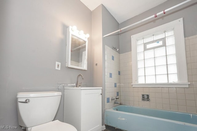 3569 E 154th St, Cleveland, OH 44120 - full bath with vanity and tub / shower combination