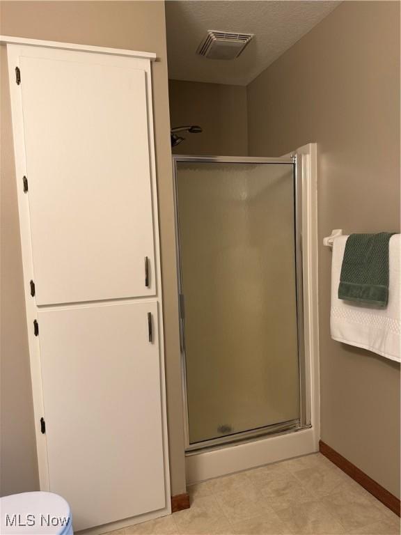 2359 Schellin Rd, Wooster, OH 44691 - full bath featuring a shower stall