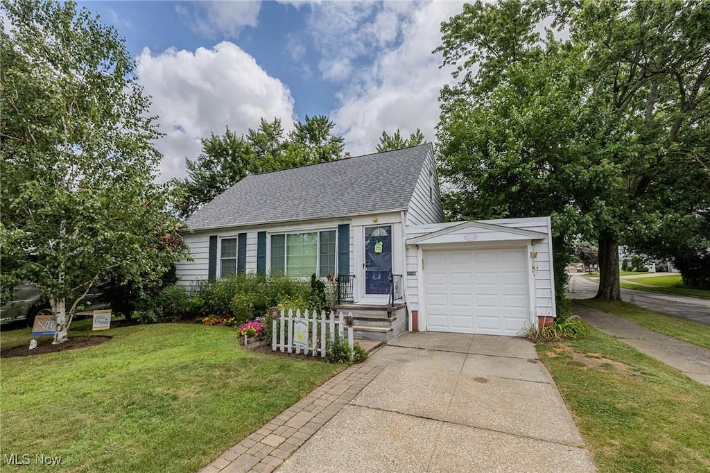 1639 Longwood Dr, Mayfield Heights, OH 44124 - photo 1
