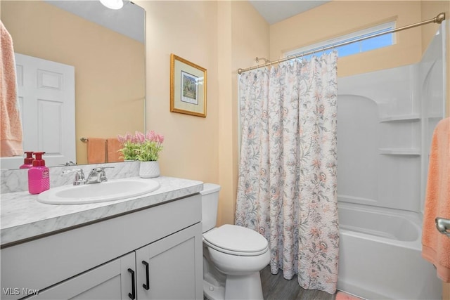 221 Kensington Way, Elyria, OH 44035 - bathroom with vanity, shower / bath combination with curtain, and wood finished floors