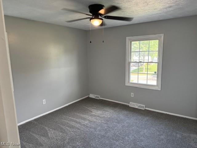 9472 Lawnfield Dr, Twinsburg, OH 44087 - photo 16