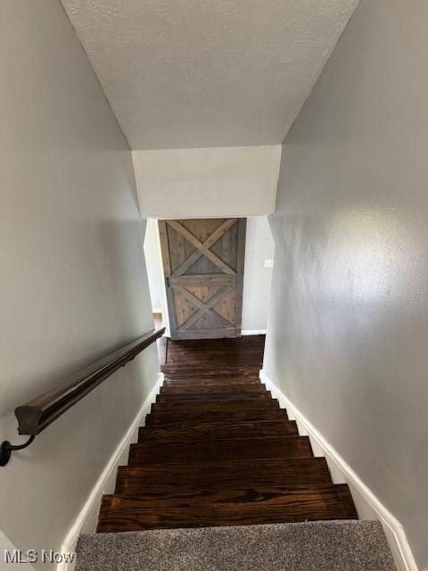 9472 Lawnfield Dr, Twinsburg, OH 44087 - photo 25