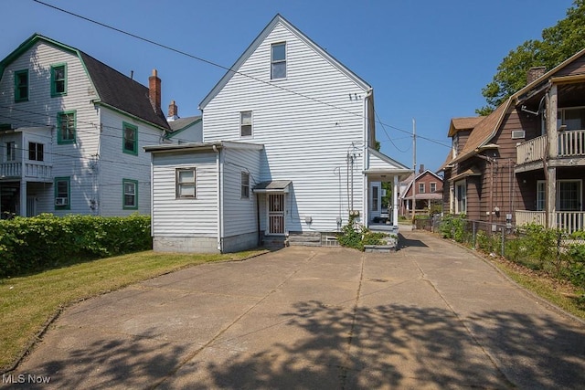 627 E 126th St, Cleveland, OH 44108 - rear view of house