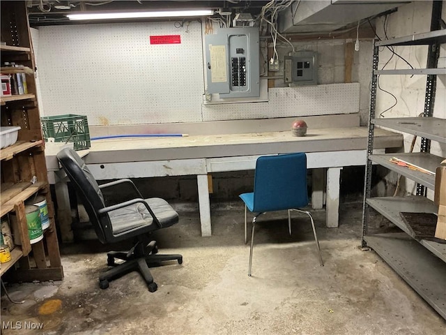 136 High St SE, Canal Fulton, OH 44614 - unfinished basement featuring a workshop area and electric panel